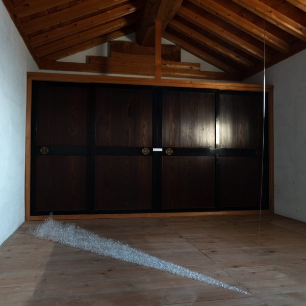 一筋の。 サムネイル